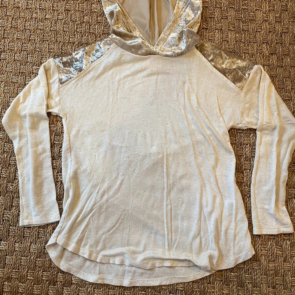Girls T-Shirt hoodie  - Size M